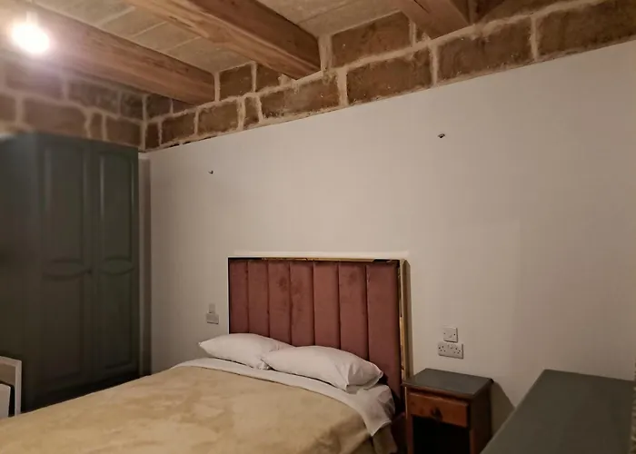 Ta\' Marta Lodge